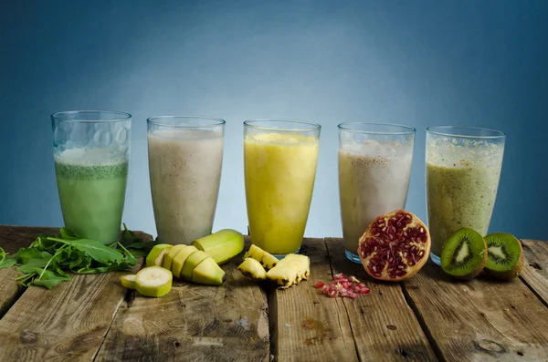 Smoothie dia, saudável e delicioso — Fotografia de Stock