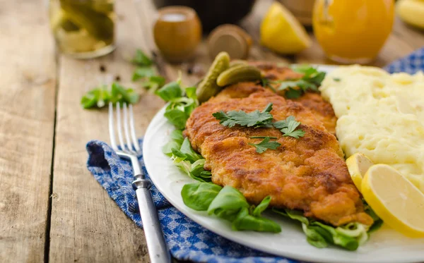 Wiener Schnitzel, deliziosa cotoletta — Foto Stock