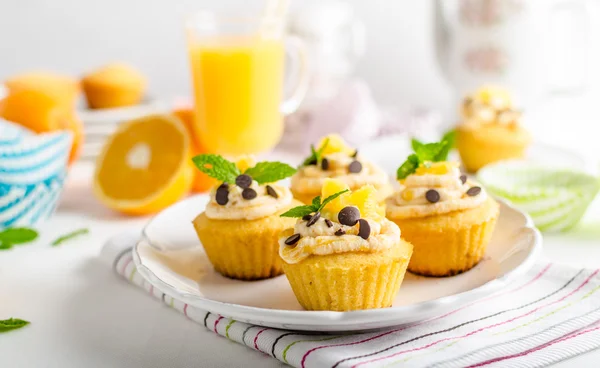 Fruit muffins homemade — Stock Photo, Image