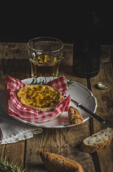 Grilled camembert with beer