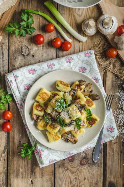 Gnocchi fritos crujientes — Foto de Stock