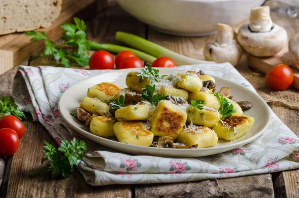 Gnocchi fritos crujientes — Foto de Stock