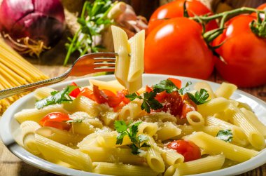 Lezzetli pasta Domates ile