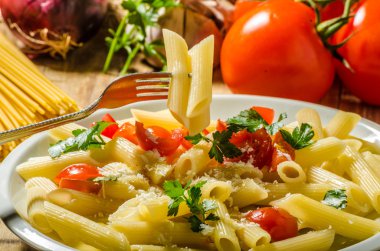 Lezzetli pasta Domates ile