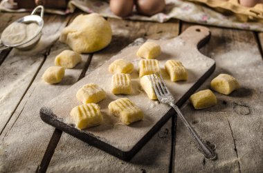 Ev yapımı Patates gnocchi