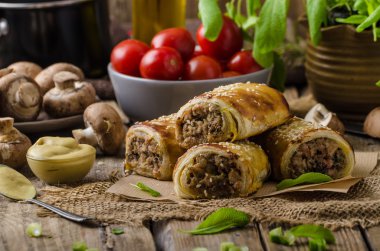 Sosis Roll lezzetli recepy