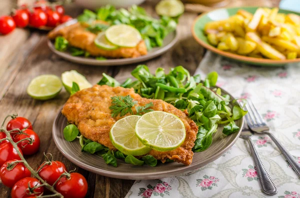 True Viennese schnitzel — Stock Photo, Image