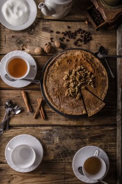 Tarçın ile ceviz cheesecake