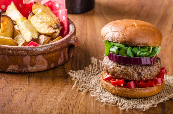 Beef burger with chilli — Stock Photo, Image