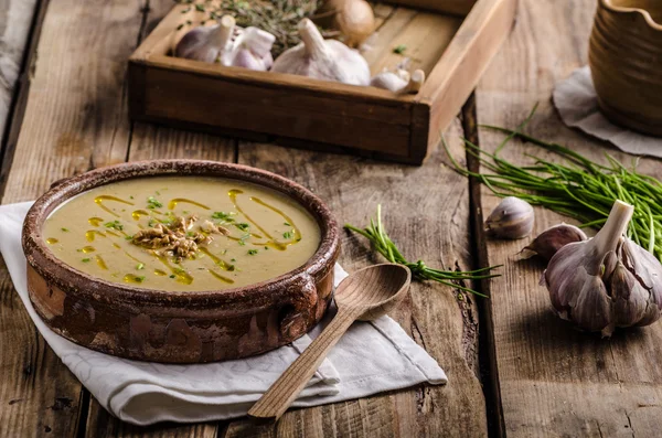 Sopa de crema de raíz de perejil —  Fotos de Stock