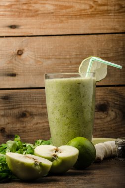 Güler yüzlü lezzetli yeşil