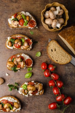 Riccotta ve pesto ile tost bruschetta