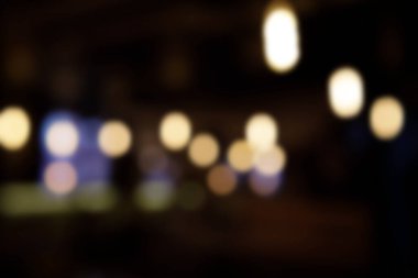 Şehir gece lambaları bulanık. Soyut arkaplan. koyu renk fotoğraf