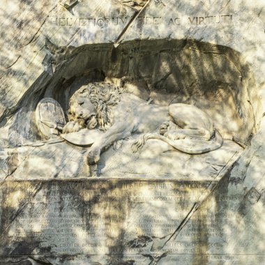 Ölmek üzere olan aslan duvar anıt, Lucerne İsviçre