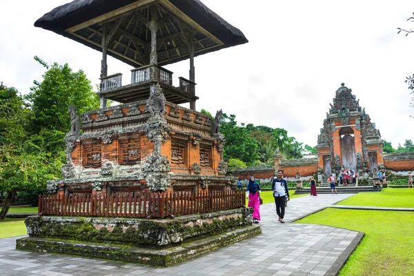 Pura Taman Ayun, templo hindu em Bali, Indonésia . — Fotografia de Stock