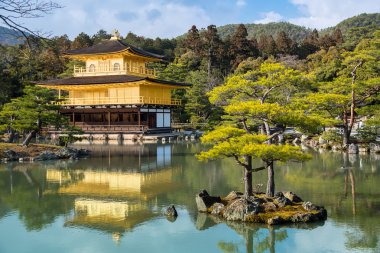 Kyoto, Japonya 'daki Kinkakuji Tapınağı (Altın Pavyon)