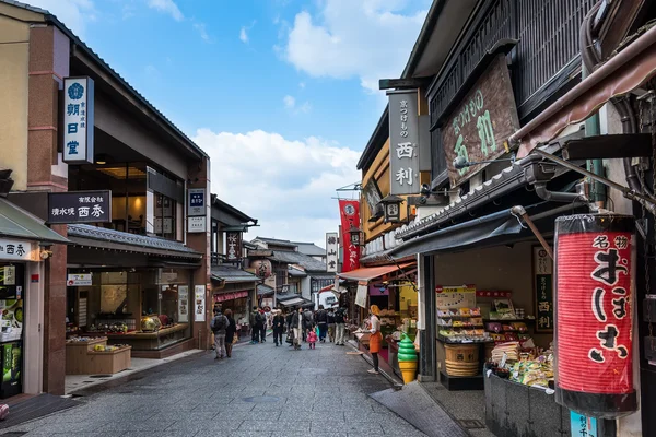 Rue commerçante à Kiyomizu-dera Temple — Photo