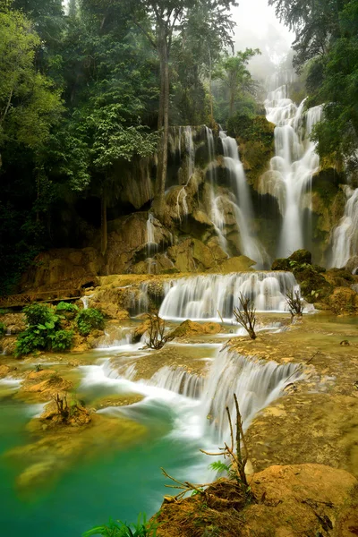 Kuang Si Waterval, Luang Prabang, Laos — Stockfoto