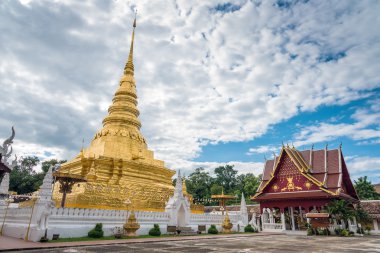 Golden Pagoda Phra ki Chae Haeng Tapınağı, Nan il