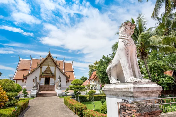 Templo tailandês, Wat Phumin — Fotografia de Stock