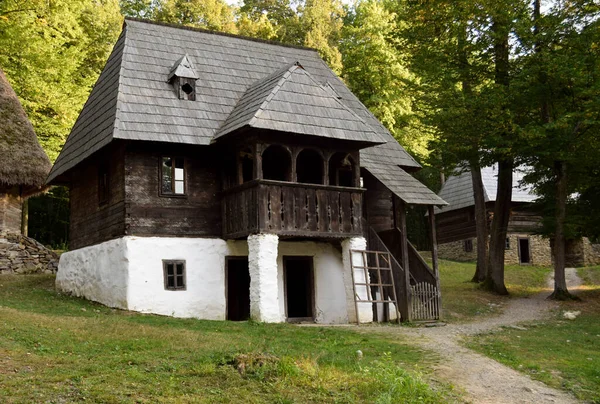 Сибиу Румыния Сентября 2020 Года Старинные Деревянные Идиллические Домики Румынской — стоковое фото