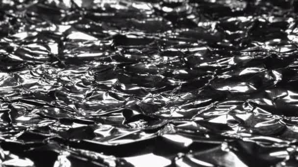 Licht Reflecteert Uit Aluminiumfolie Plooien — Stockvideo
