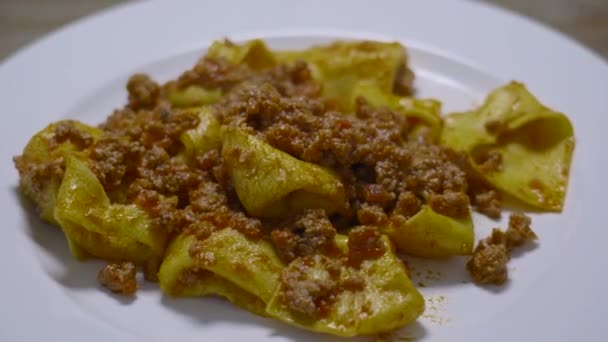 Pumpa Tortellini Med Köttsås Cappellacci Med Pumpa Hemlagad Italiensk Pasta — Stockvideo