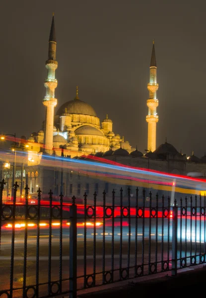 Nueva Mezquita y Puente de Galata — Foto de Stock