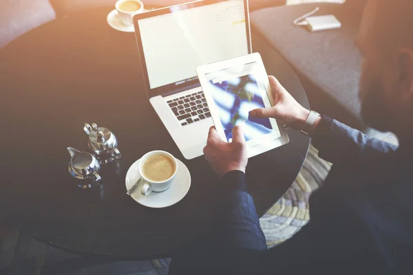 Businessman holding digital tablet — Stock Photo, Image