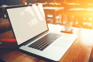Kýsa mesaj veya promosyon içeriği için kopya alanı ekranlı taşınabilir net-kitap