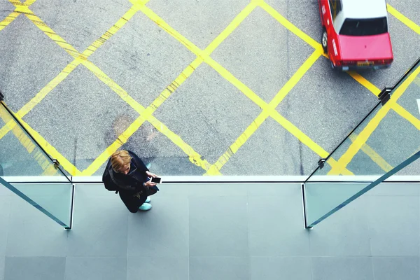 Young woman student with mobile phone — 스톡 사진