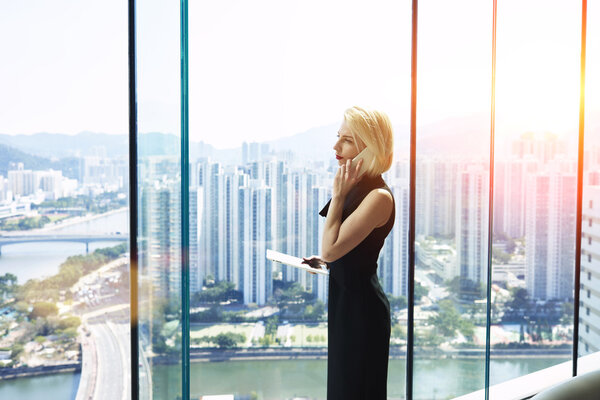 Woman having serious conversation 