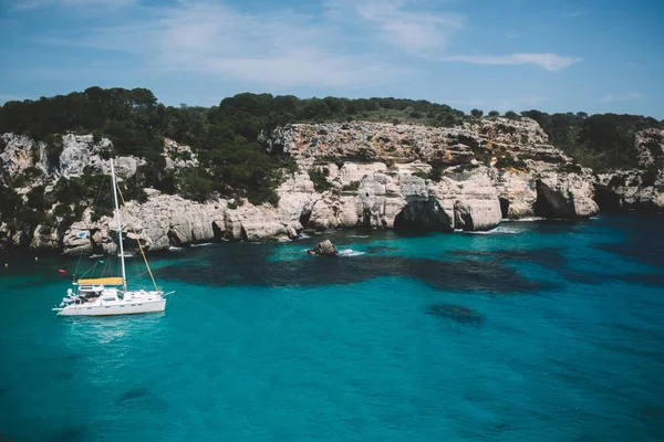 Abode Aerial View Mediterranean Seashore Bay Berth Yacht Luxury Boat — Stock Photo, Image
