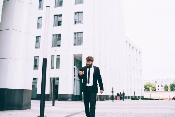 Focused Bearded Man Brown Hair Wearing Black Suit Tie Walking — Stock Photo, Image