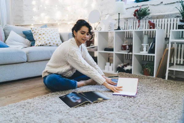 Full Body Focused Female Casual Wear Sitting Floor Taking Notes — Stock Photo, Image