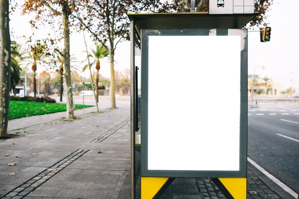 Cartaz Publicitário Vazio Para Layout Design Colocado Parada Ônibus Distrito — Fotografia de Stock