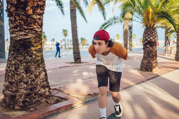 Caucásico Generación Vestido Con Ropa Casual Concentró Patinaje Durante Fin —  Fotos de Stock