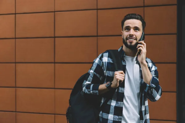 Cheerful Young Stylish Man Casual Clothes Communicating Smartphone Looking Standing — Stock Photo, Image