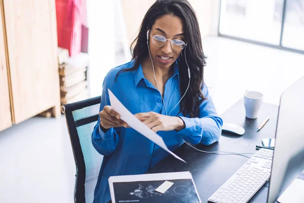 Focused African American Female Spectacles Demonstrating Working Papers Video Conference — Stock Photo, Image