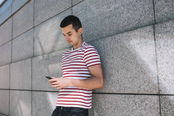 Low Angle Young Man Surfing Internet Mobile Phone Leaning Concrete — Stock Photo, Image