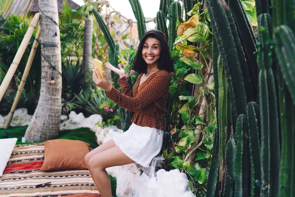 Cheerful Young Asian Female Mini Skirt Blouse Having Fun Laughing — Fotografia de Stock