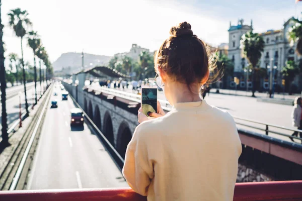 Back View Millennial Female Blogger Using Cellphone Camera Photographing Picturesque — Stock Photo, Image