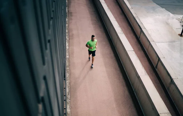 Vista Superior Del Hombre Forma Motivada Tienen Cardio Activo Corriendo — Foto de Stock