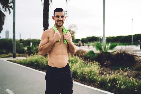 Half Length Portrait Happy Male Athlete Perfect Pumped Body Smiling — Stock Photo, Image