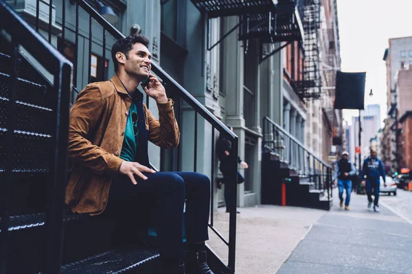 Handsome Trendy Man Brown Jacket Sitting Street Stairs Chatting Smartphone — Stock Photo, Image