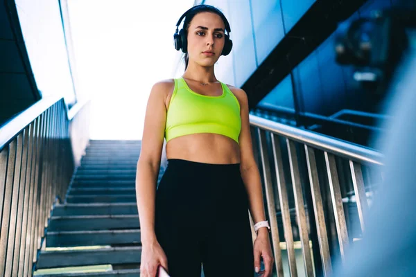 Young Slim Woman Active Wear Training Stadium Doing Squats Exercises — Stock Photo, Image
