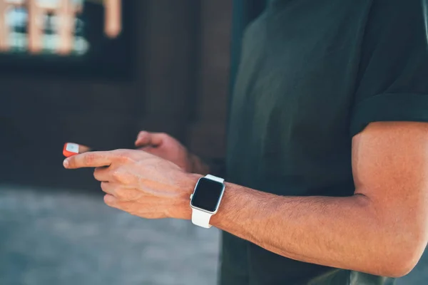 Concept Van Hedendaagse Geavanceerde Technologie Voor Menselijk Gebruik Bijgesneden Beeld — Stockfoto