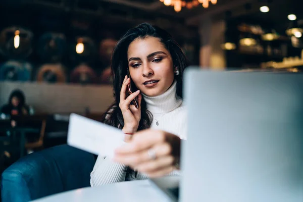 Attractive Woman Reading Information Visit Card Dialing Contact Number Make — Stock Photo, Image