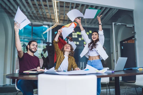 Cheerful Woman Casual Wear Throwing Paperwork Air Celebrating Success Project — Stock Photo, Image