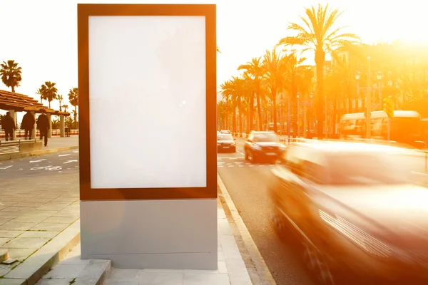 Cartelera en blanco al aire libre — Foto de Stock